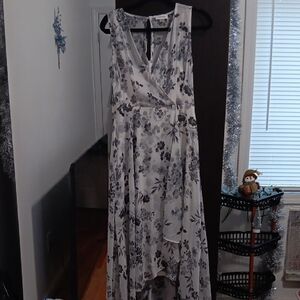 Floral Sleeveless Dress - Black and White